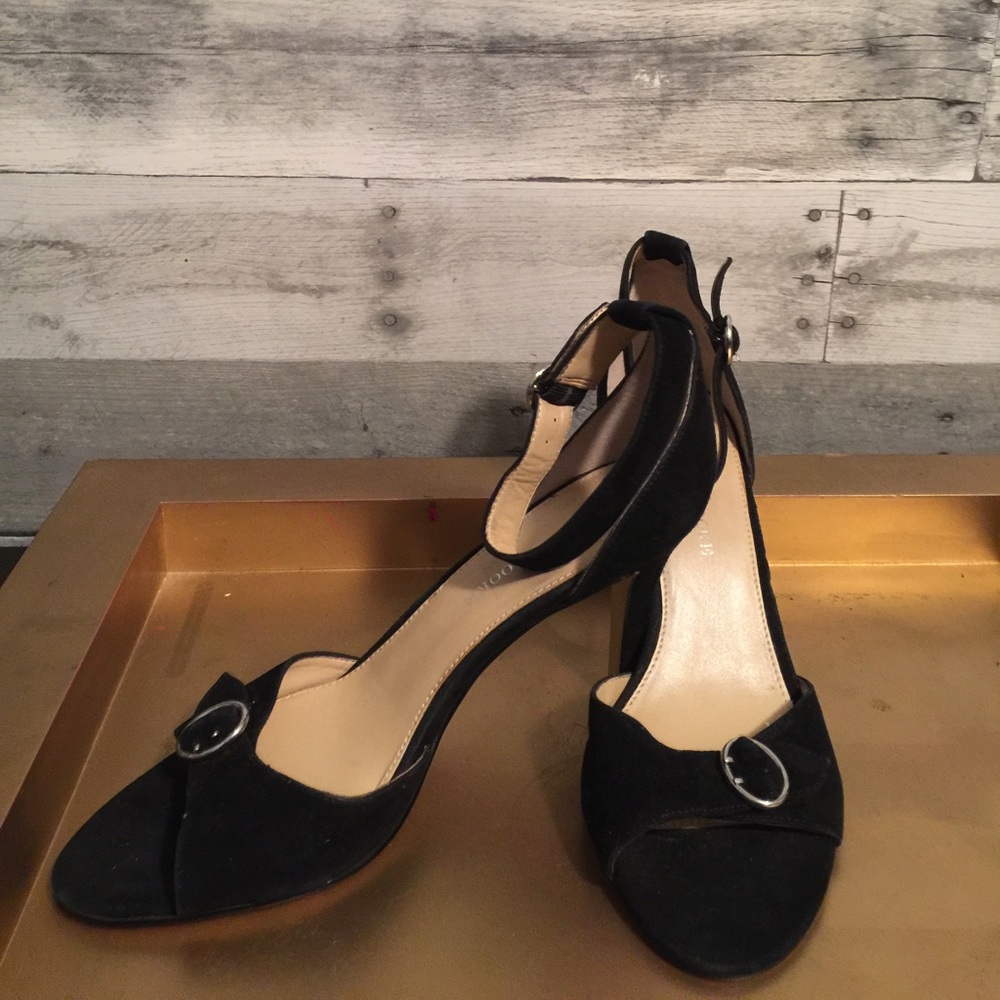 Audrey Brooke Abbobbi Black Strap Suede Size 8 1/2