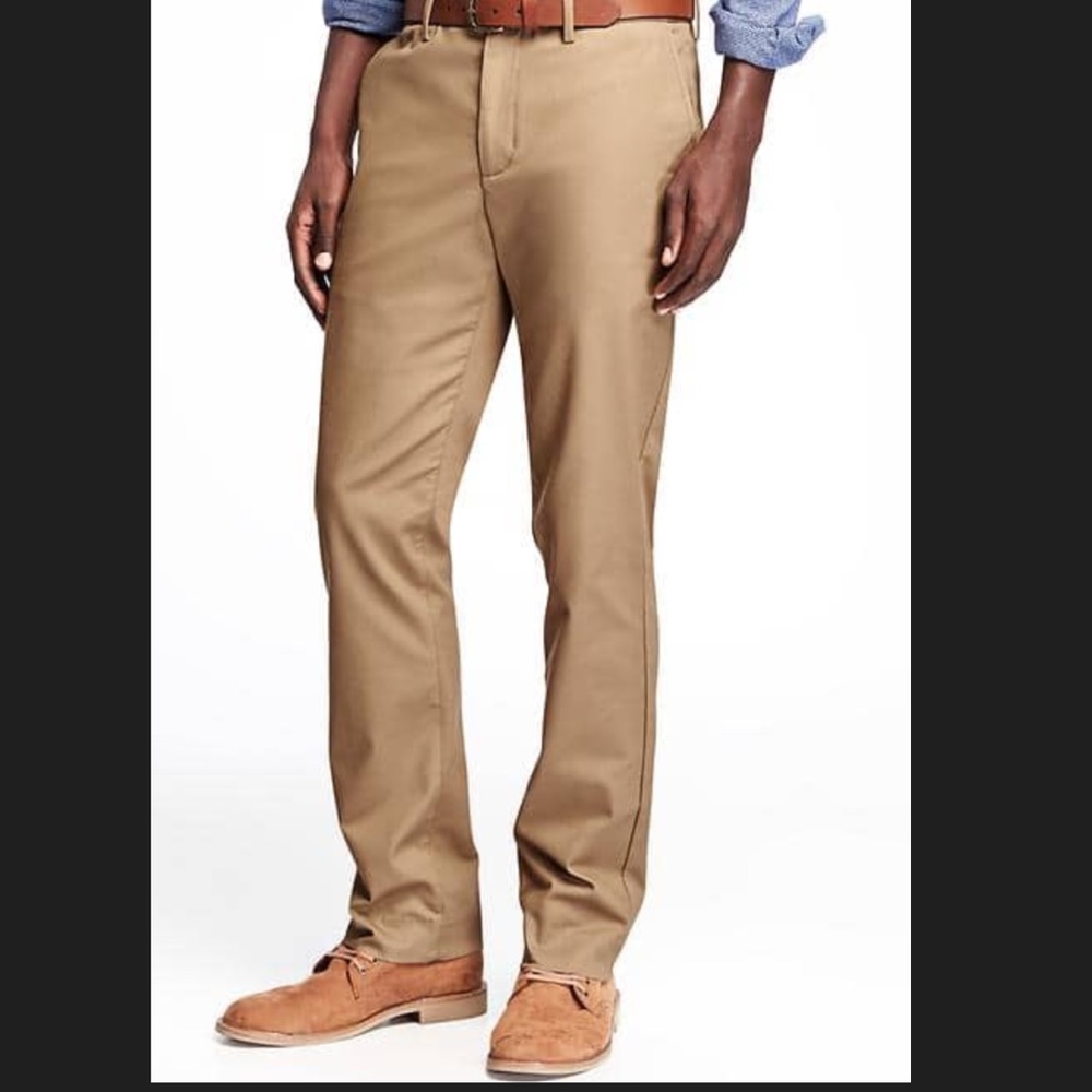 Old Navy Built-In Flex Signature Khakis for Men