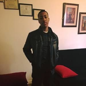 Meet your Posher, Roberto