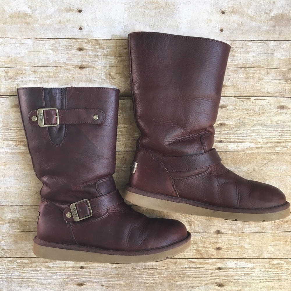 SALE🛍🛍 Authentic Leather UGG Boots