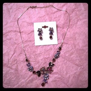 Necklace & earring set