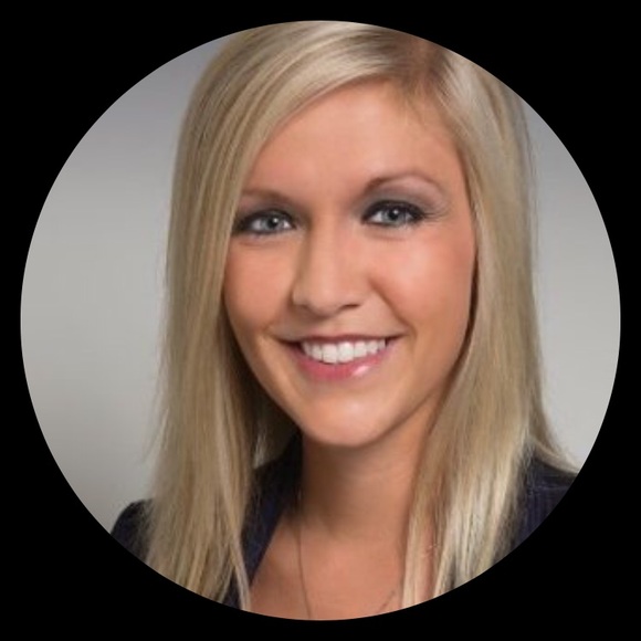 Meet your Posher, Leah - Picture 1 of 1