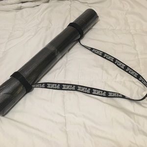 VS Pink yoga mat 🖤💖