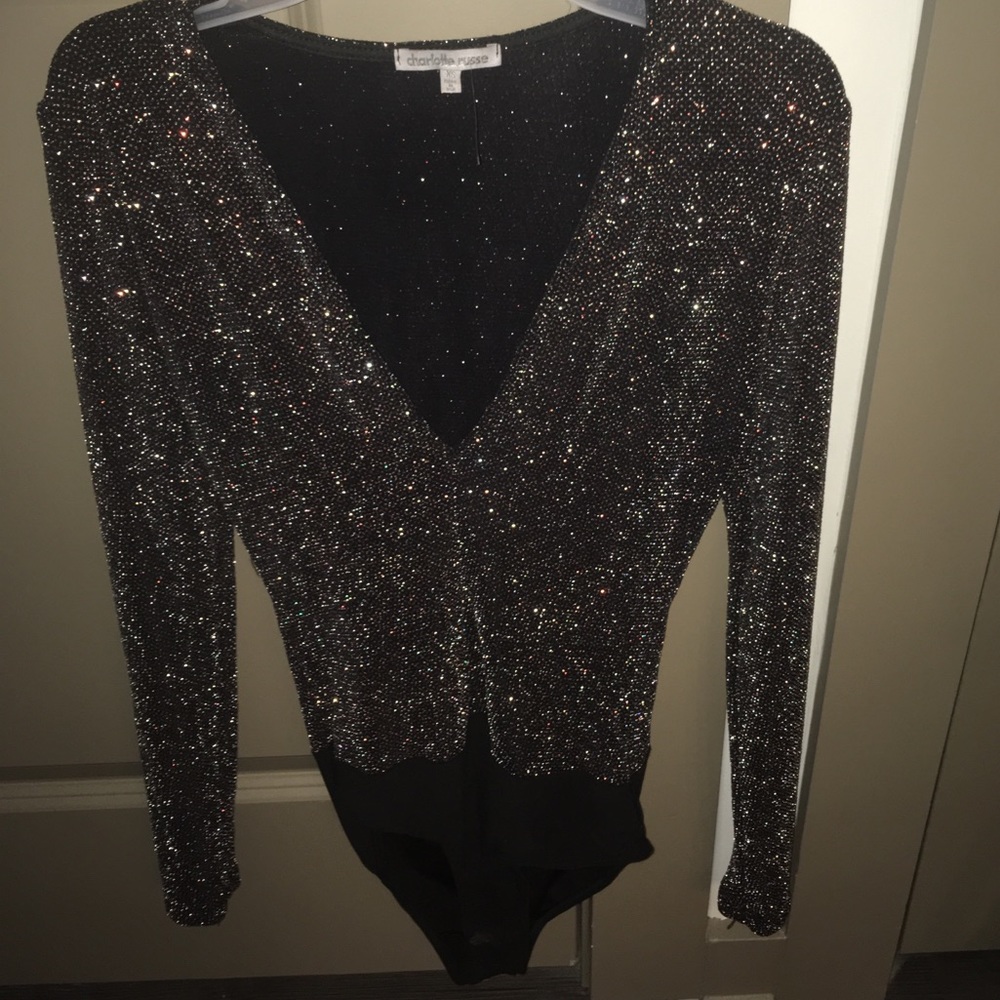 Glitter v-neck bodysuit