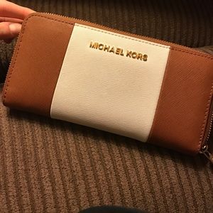 MK wallet