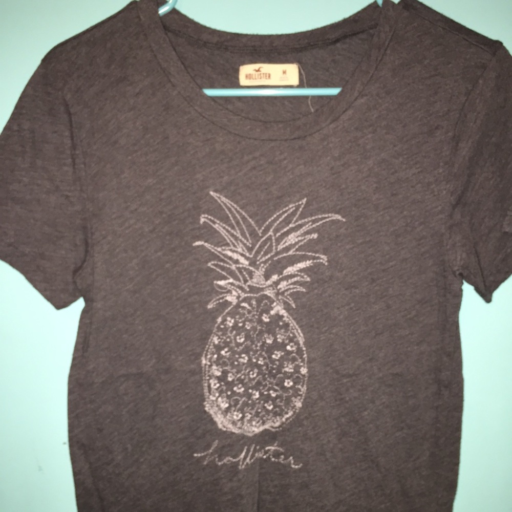 Pineapple 🍍 T SHIRT.