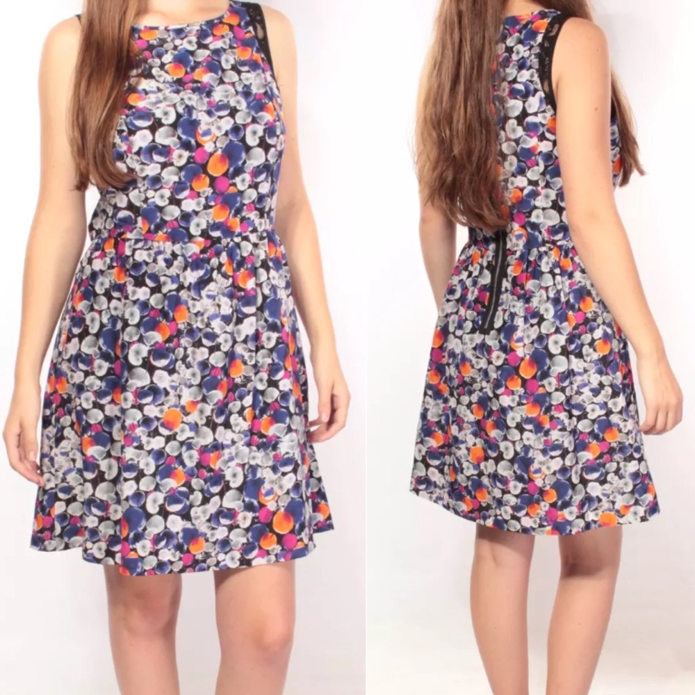 • Kensie • Women's Sleeveless Floral Dress