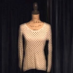 Rock & Republic super cute polka for cut out shirt