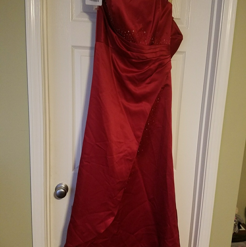 Expressions Formal Dress