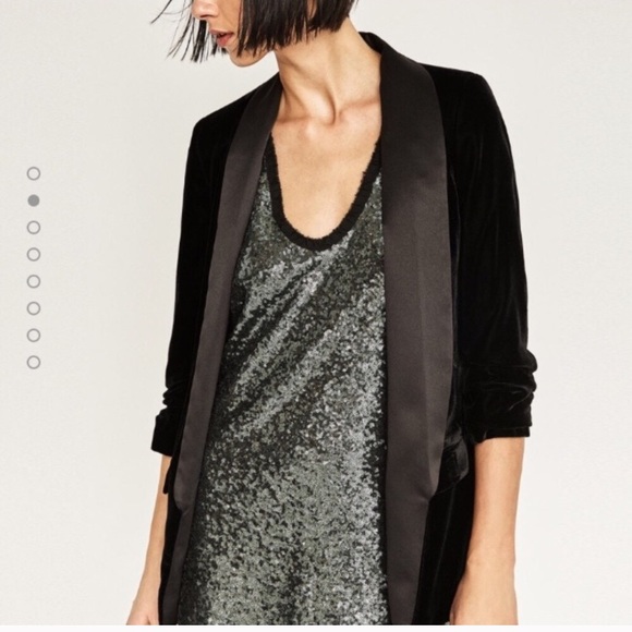 Zara Jackets & Blazers - 🆕 Zara Woman Velvet Blazer