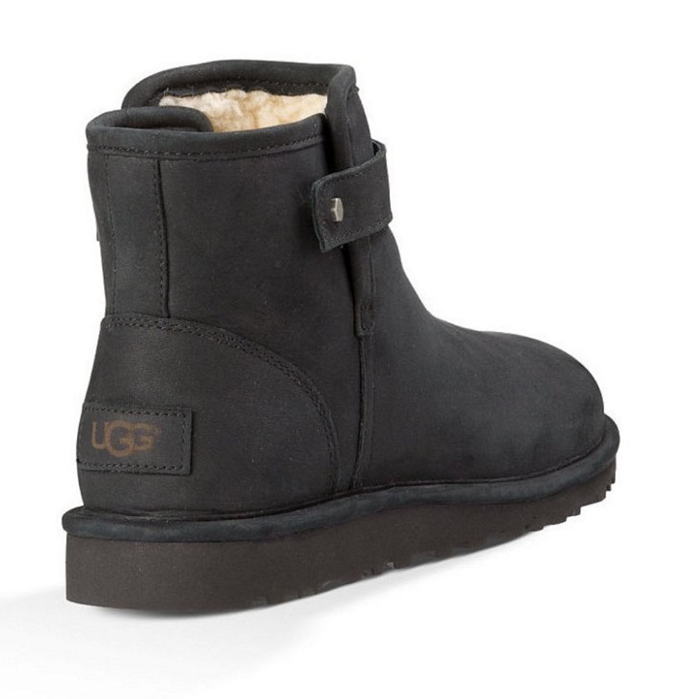 NIB Women's Rella UGG Booties