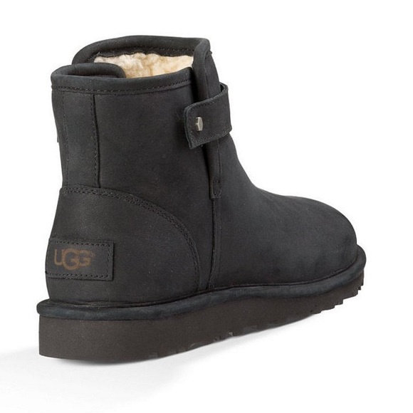 NIB Women's Rella UGG Booties - Picture 1 of 6