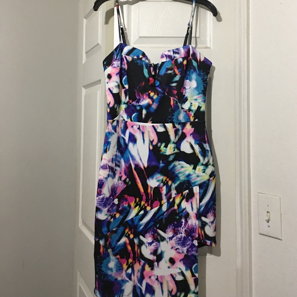 Bebe dress