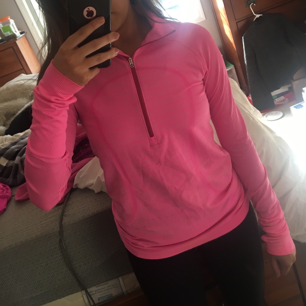 lululemon quarter zip (SOLD TO LEXIRATHBURN)