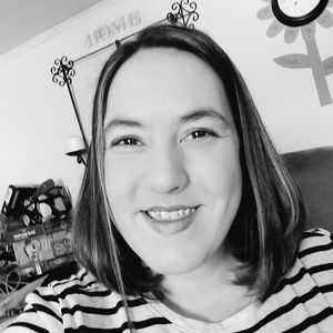 Meet your Posher, Holly