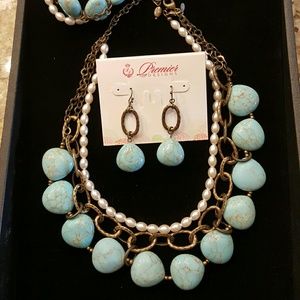 Premier Designs Resort Set