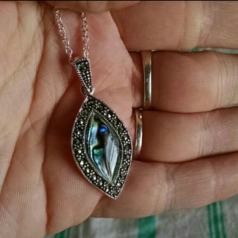Abalone necklace set