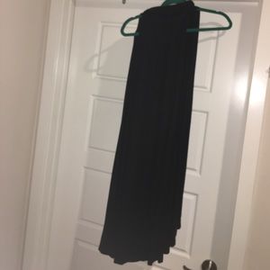 Black long skirt