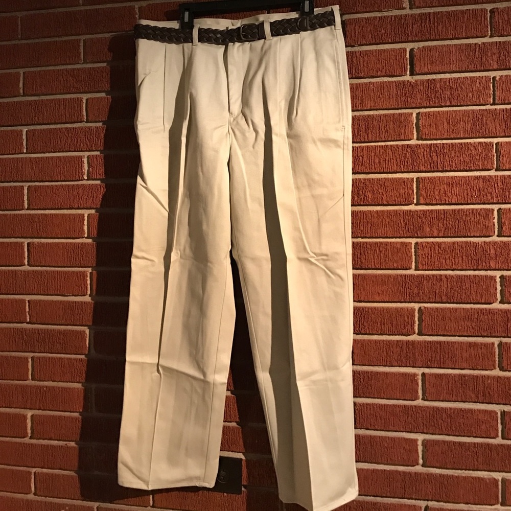Cross and winsor khaki pants with belt 36x29 NWT