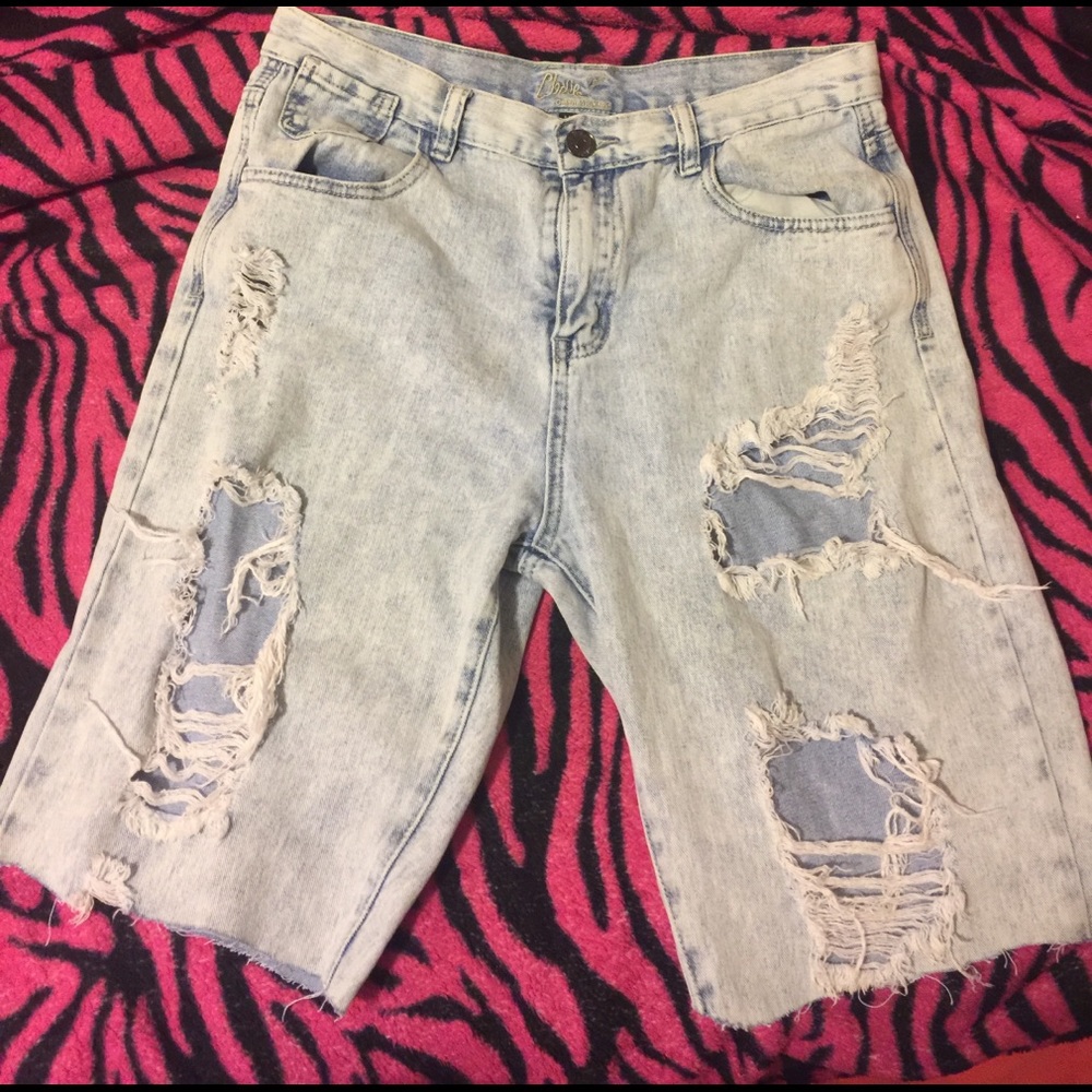 🎉Final drop price🎉 Distressed knee shorts