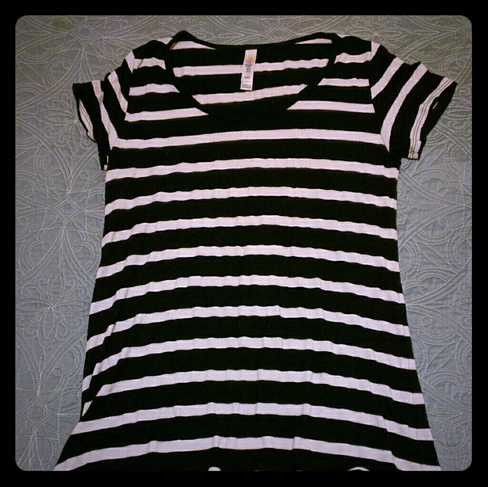 Lularoe classtic tee xxs