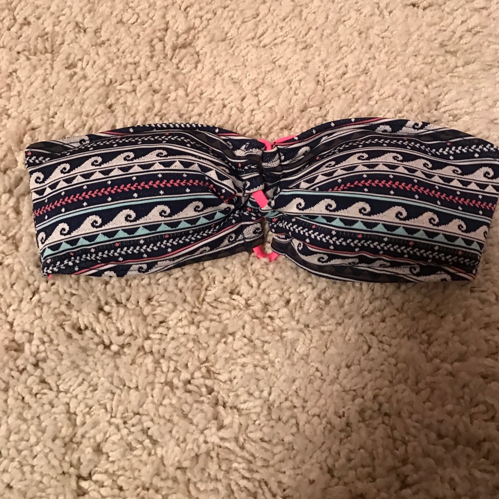 BRAND NEW ROXY STRAPLESS BATHING SUIT TOP