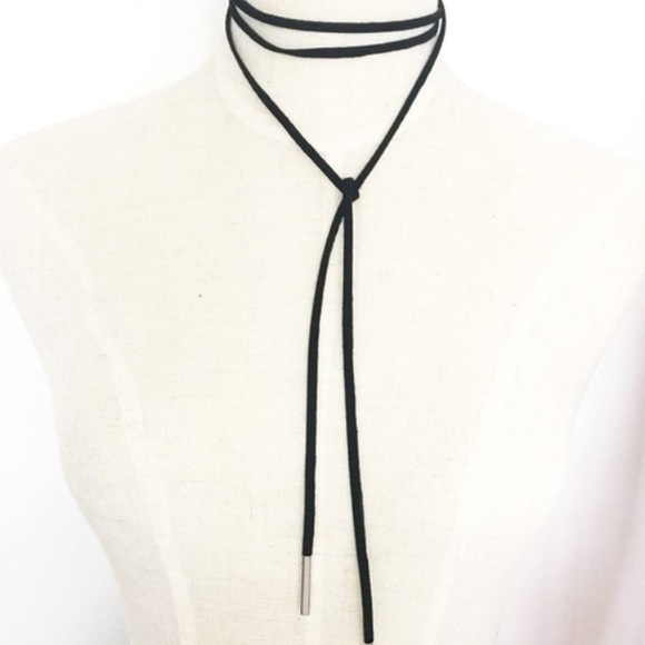 Wrap around choker ❤️ FREE WITH 3+ BUNDLE!!! - Picture 5 of 5