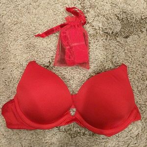 Victoria Secret convertible red bra 32a