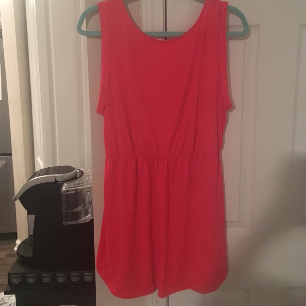 H&M bright pink tunic with scoop back