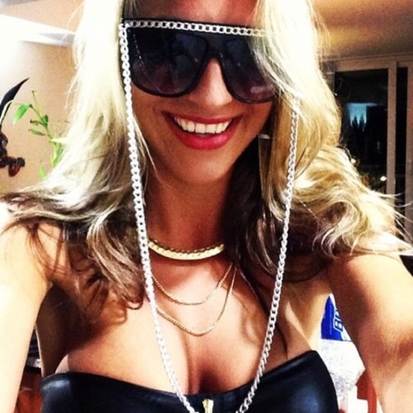 Meet your Posher, Rachel - Picture 3 of 8