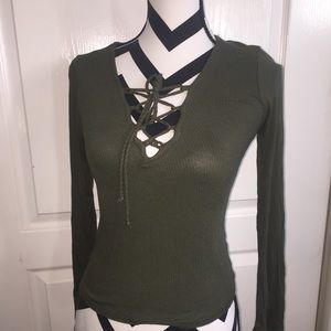 full tilt front-tying top