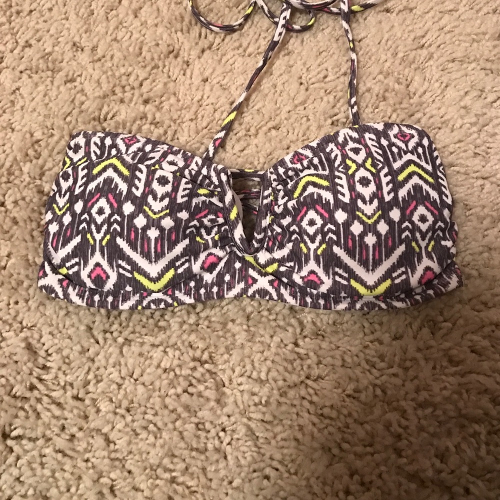 Strapless colorful patterned bathing suit top