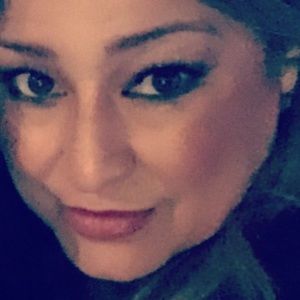 Meet your Posher, Consuelo