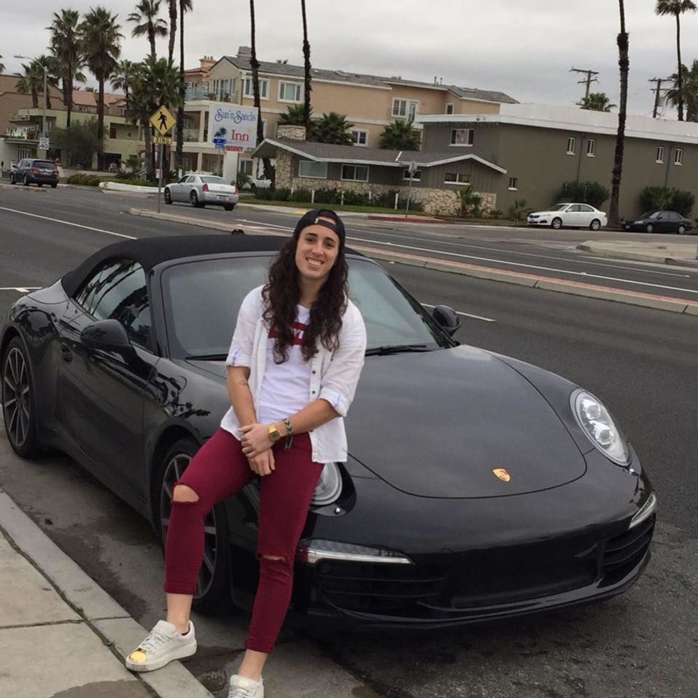 Meet your Posher, Ariadna