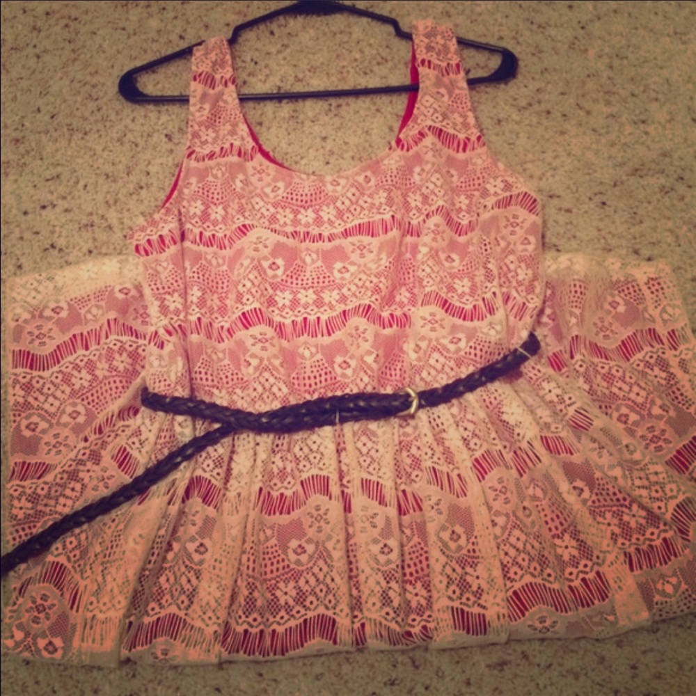 ❌SOLD❌ Red and Cream Lace Dress