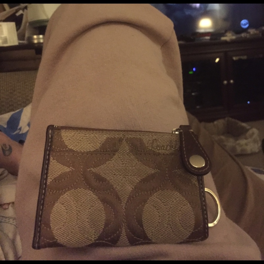 Coach ID/money holder with keychain! 💞