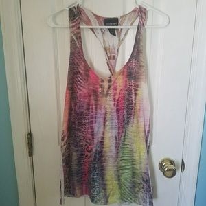 Twist tank top