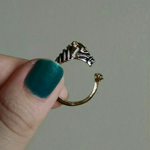Zebra ring - Picture 2 of 4
