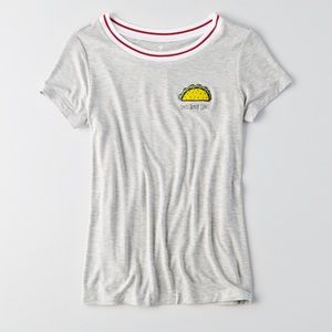 American Eagle soft and sexy tee🌮