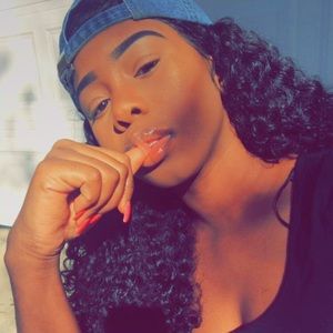 Meet your Posher, Cindy