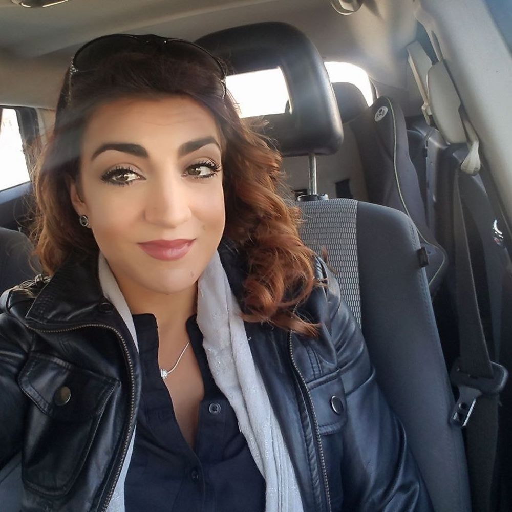 Meet your Posher, Danielle