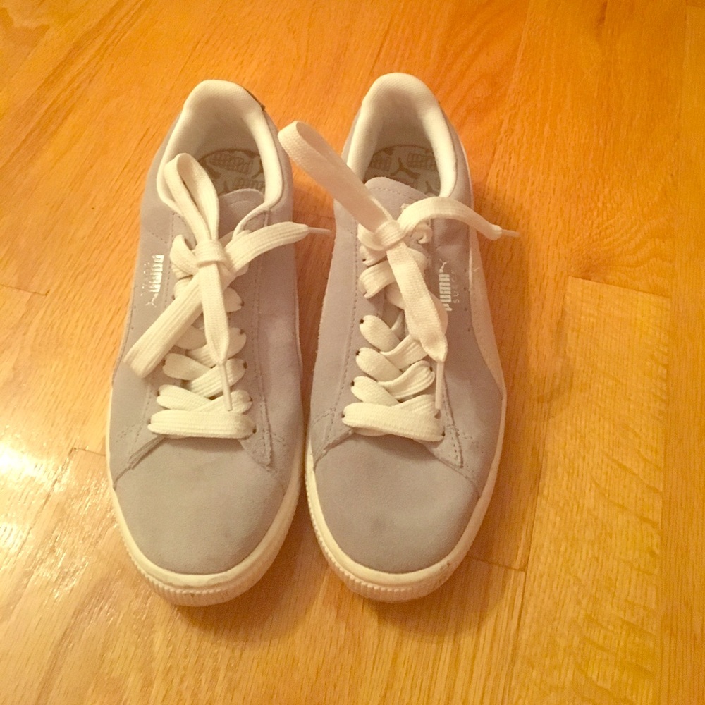 comfortable sneakers