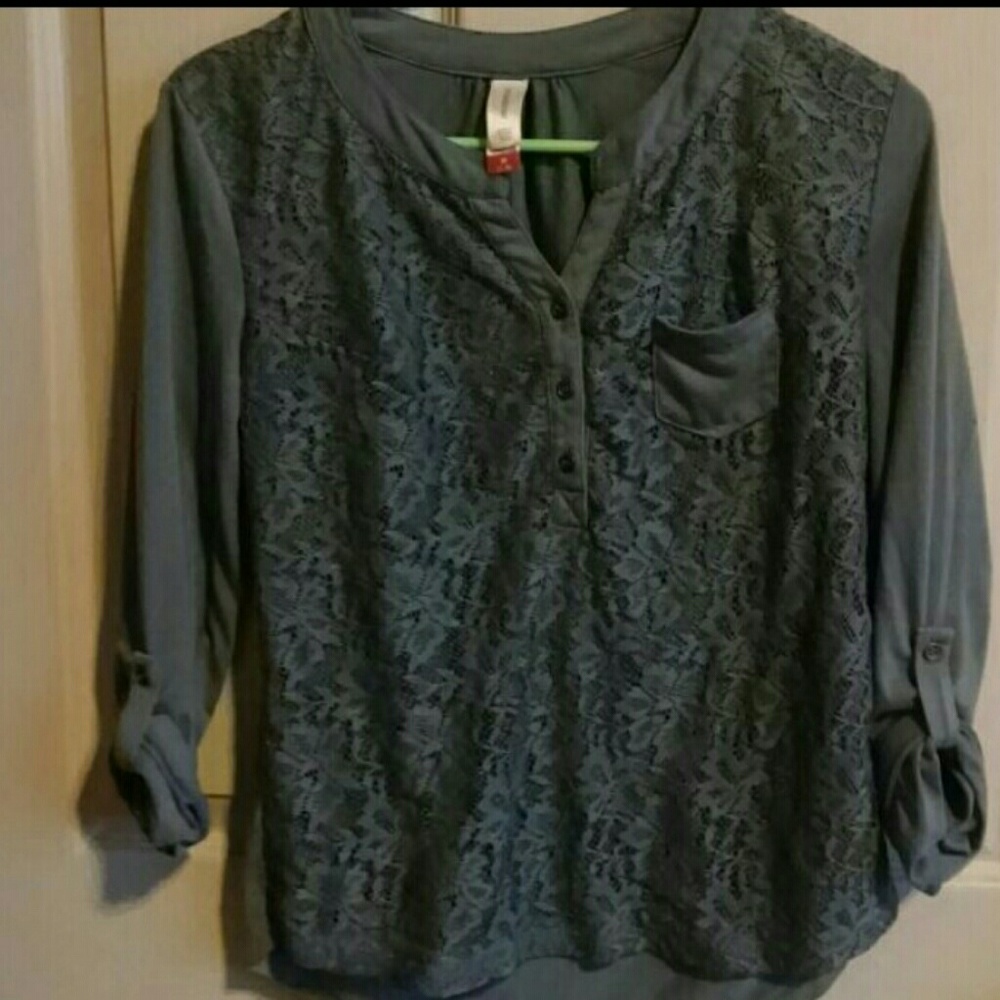 Grey lace top