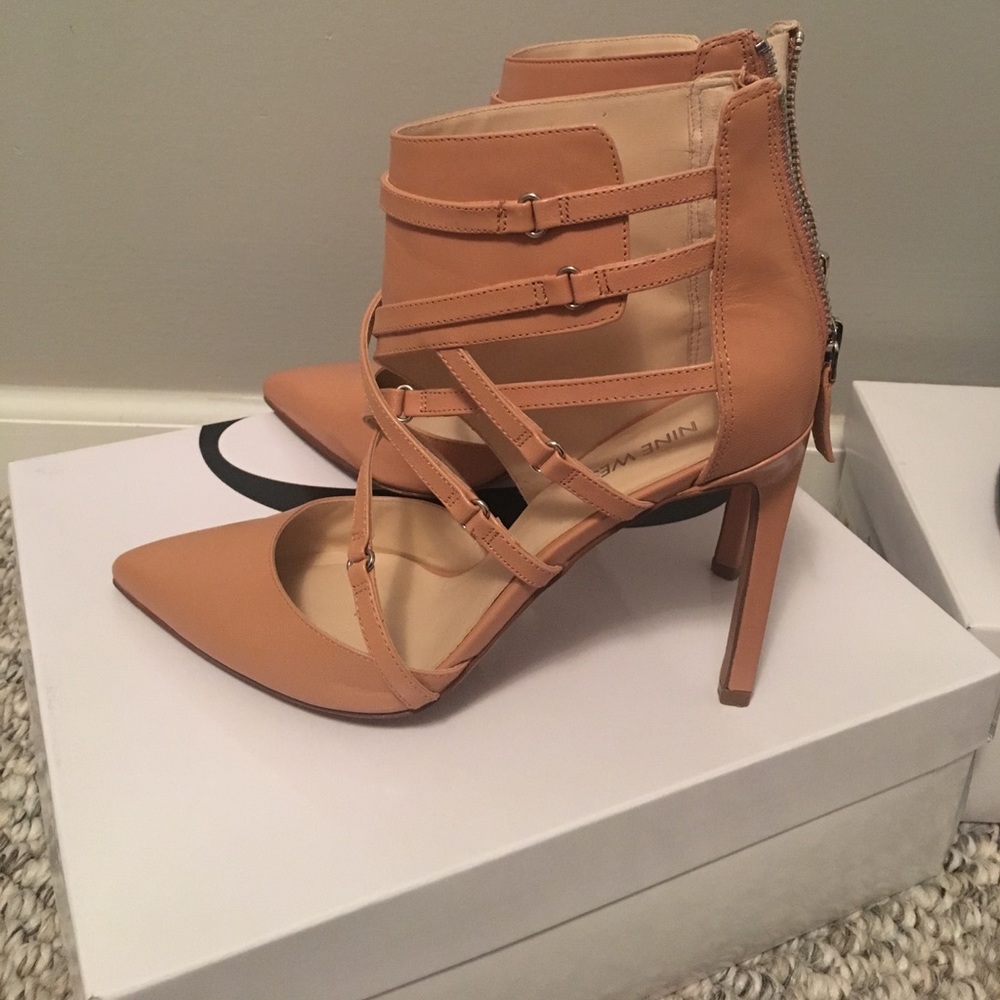 Nine West Teatime nude heels