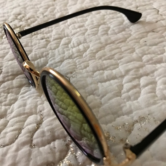 Sunglasses - Picture 2 of 2