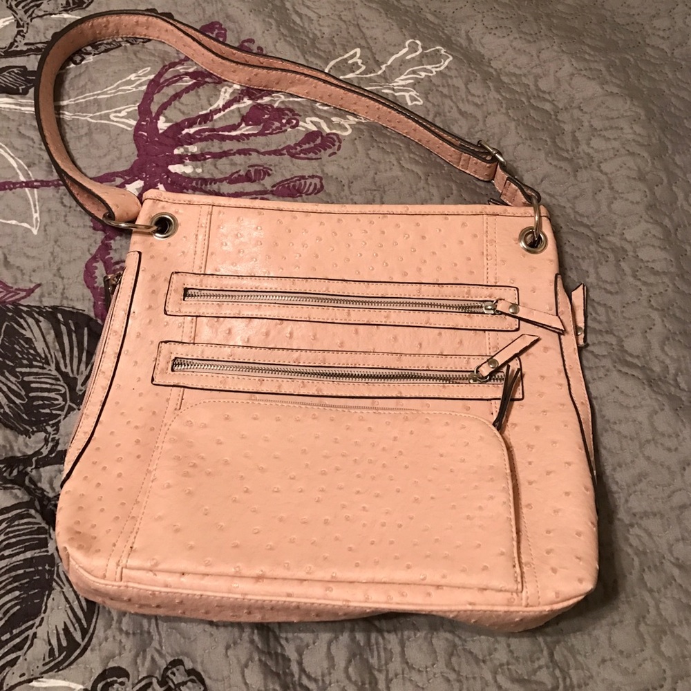 Pink ostrich texture Bueno purse
