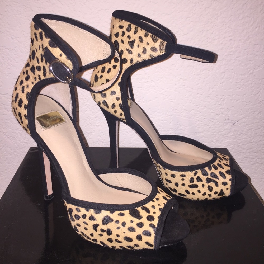 Marciano (Guess) Faux Leopard Heels Size 5/35