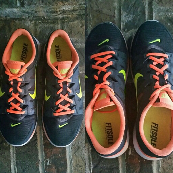 Nike Flex Supreme TR2 Running FlexTrainer Sneaker - Picture 3 of 4