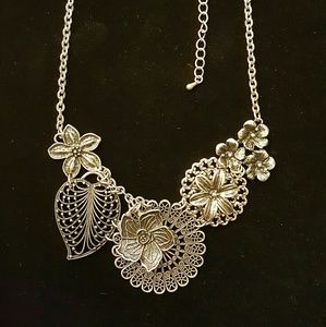 Premier Designs Botanical Necklace