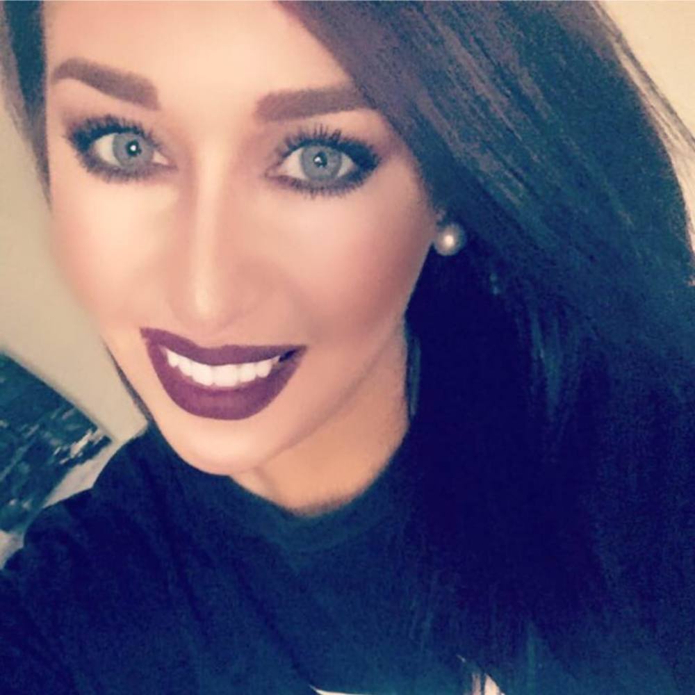 Meet your Posher, Caitlin